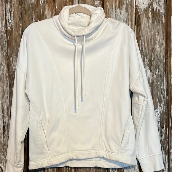 VINCE White Hoodie with Drawstring size extra small - Picture 2 of 6